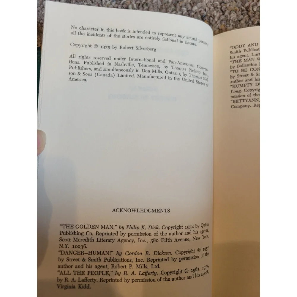Strange Gifts: Eight Stories of Science Fiction (BCE) by Robert‎ A. Silverberg